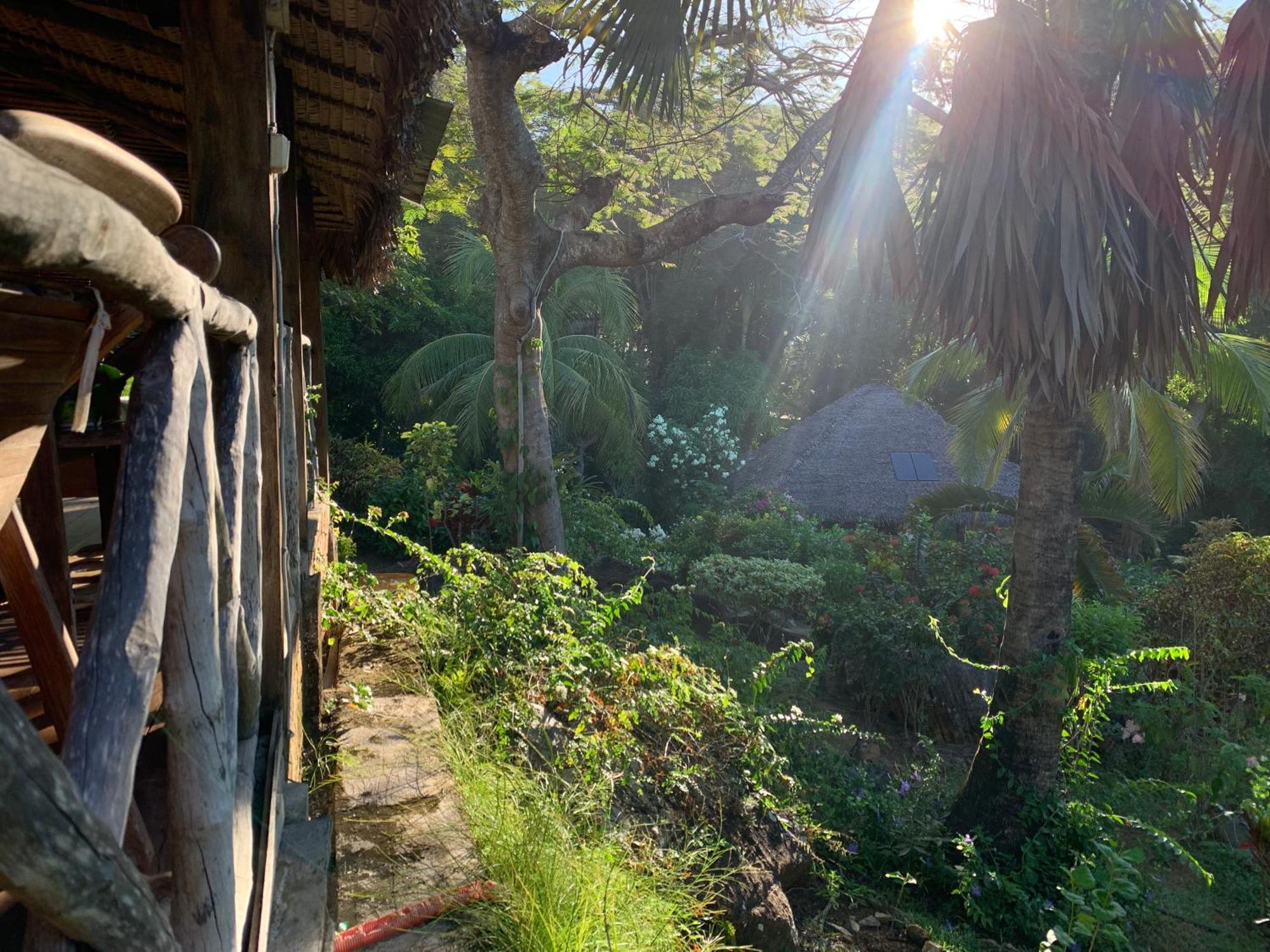 Les Jardins D'Ankify Bed & Breakfast Andimaka Exterior photo